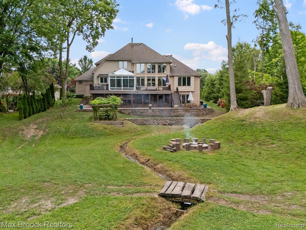 20403 Robinway Drive, Clinton Twp, MI 48036 — Photo 41
