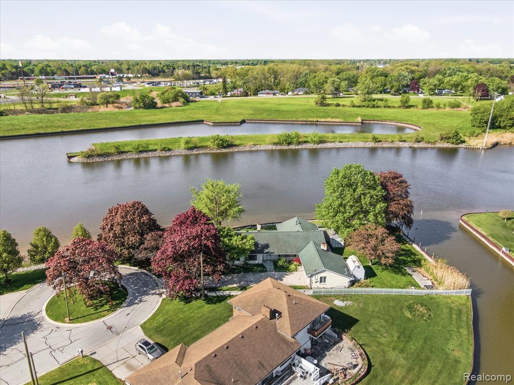 2857 Riverwood Court, Port Huron, MI 48060 — Photo 8