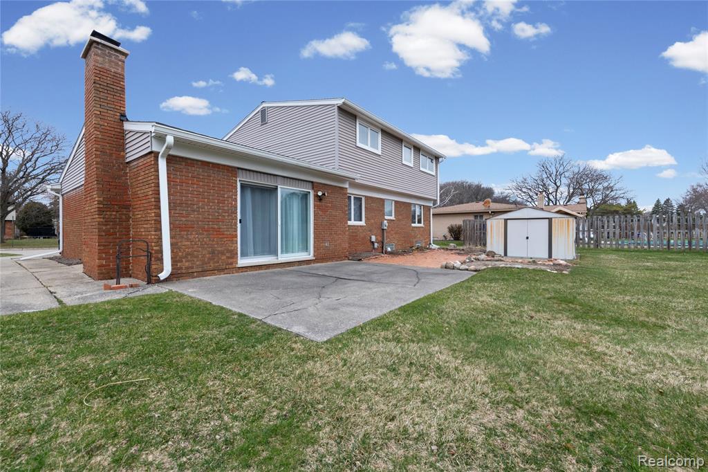 4902 Hubbard Drive, Troy, MI 48085 — Photo 33