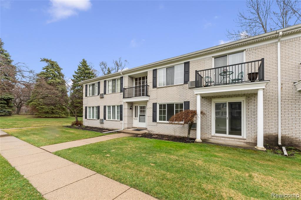 100 W Hickory Grove Road, A2, Bloomfield Hills, MI 48304 — Photo 12
