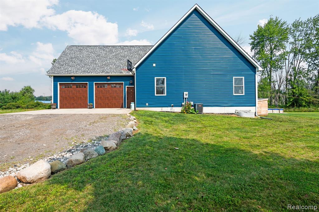 10465 Seymour Road, Gaines Vlg, MI 48436 — Photo 33