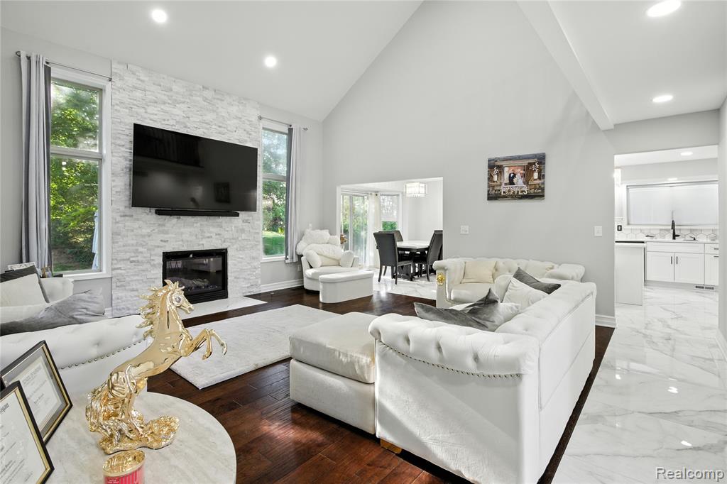48821 Tremont Drive, Macomb, MI 48044 — Photo 10