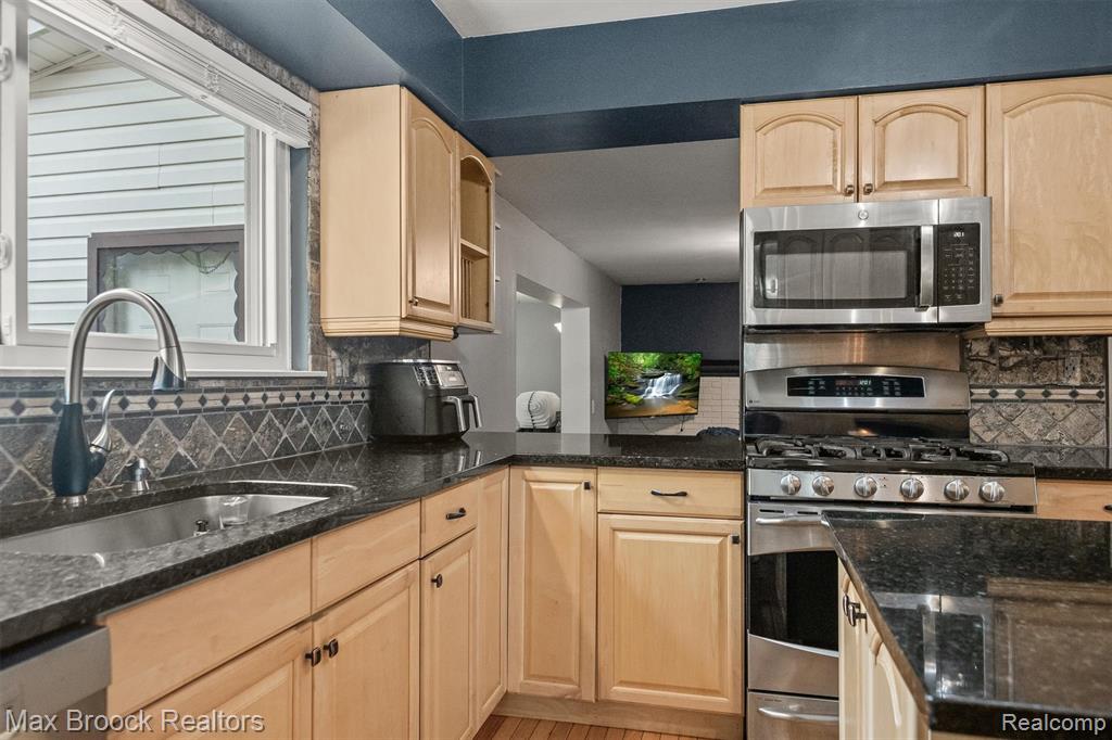 5173 Old Cove Road, Clarkston, MI — Photo 13