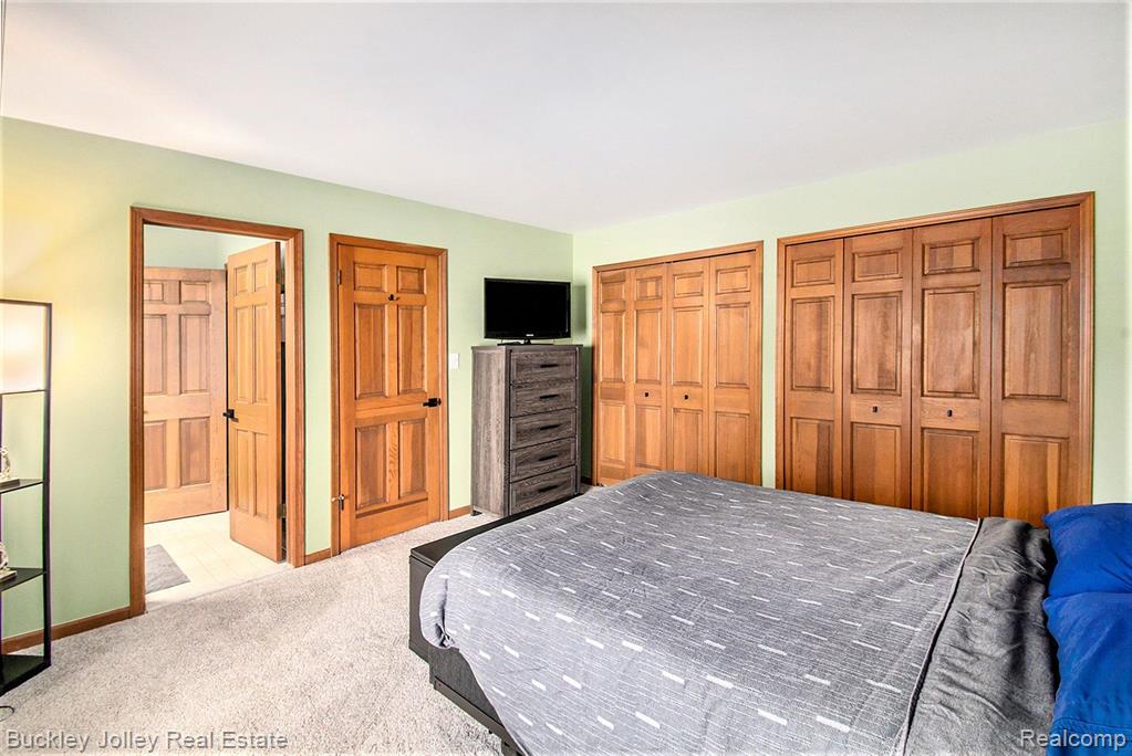 928 WOODRIDGE HILLS Drive, 83, Brighton, MI 48116 — Photo 9