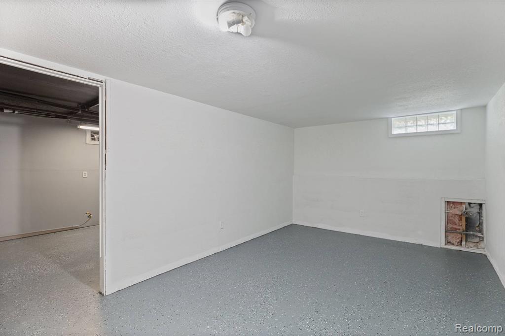 60859 Eyster Road, Rochester, MI 48306 — Photo 23