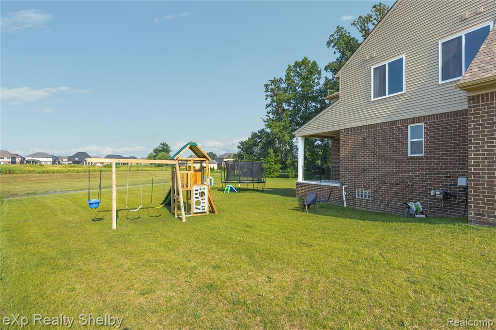 52322 Monaco Drive, Macomb, MI 48042 — Photo 51