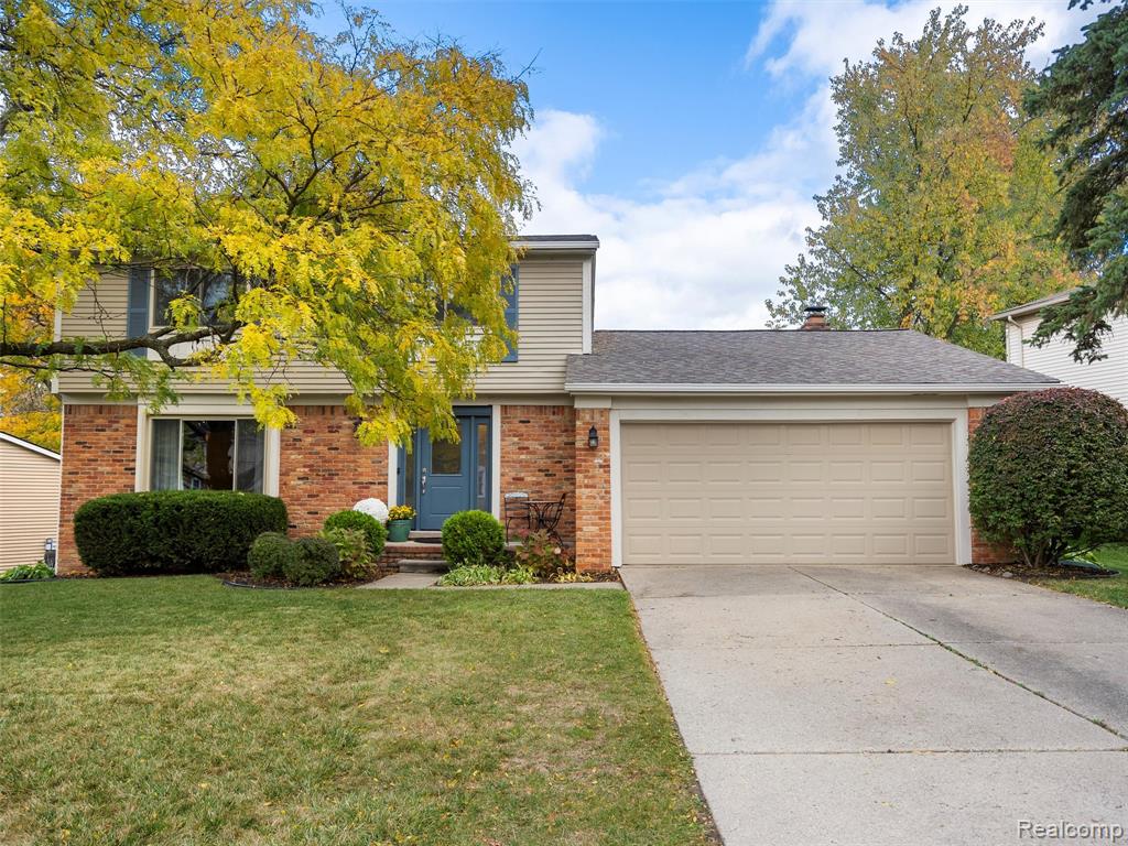864 Dressler Lane, Rochester Hills, MI 48307 — Photo 2