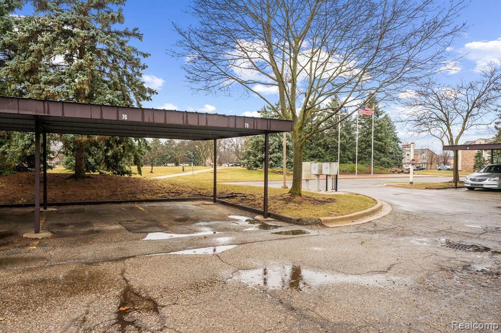 42565 Lilley Pointe Drive, Canton, MI 48187 — Photo 21