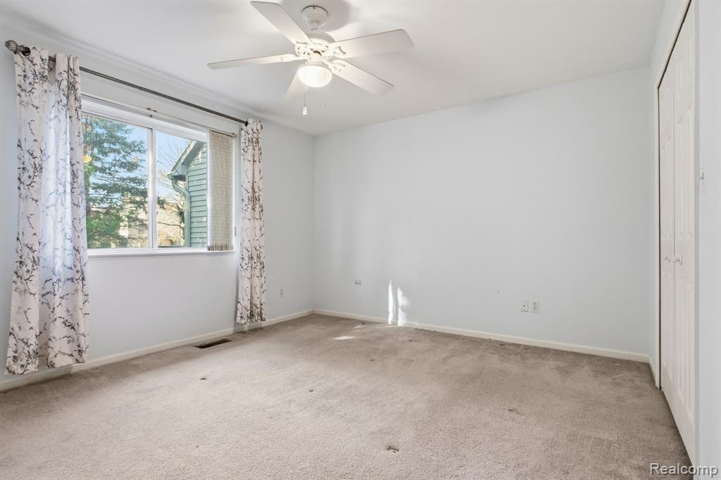 518 Redmaple Lane, 62, Brighton, MI 48116 — Photo 13