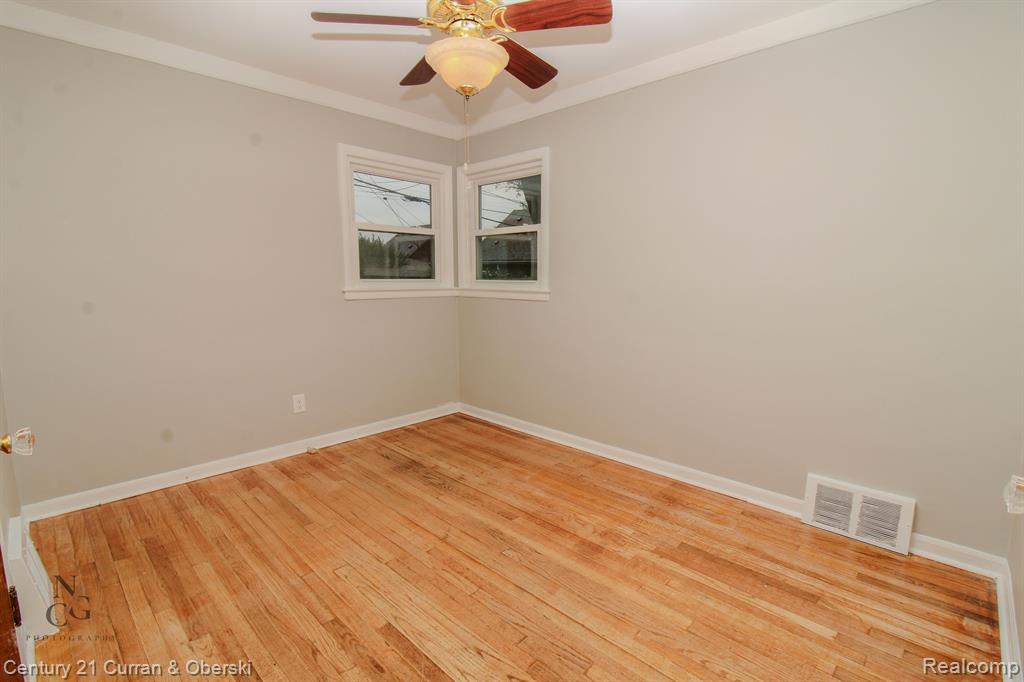771 FARNHAM Avenue, Lincoln Park, MI 48146 — Photo 6