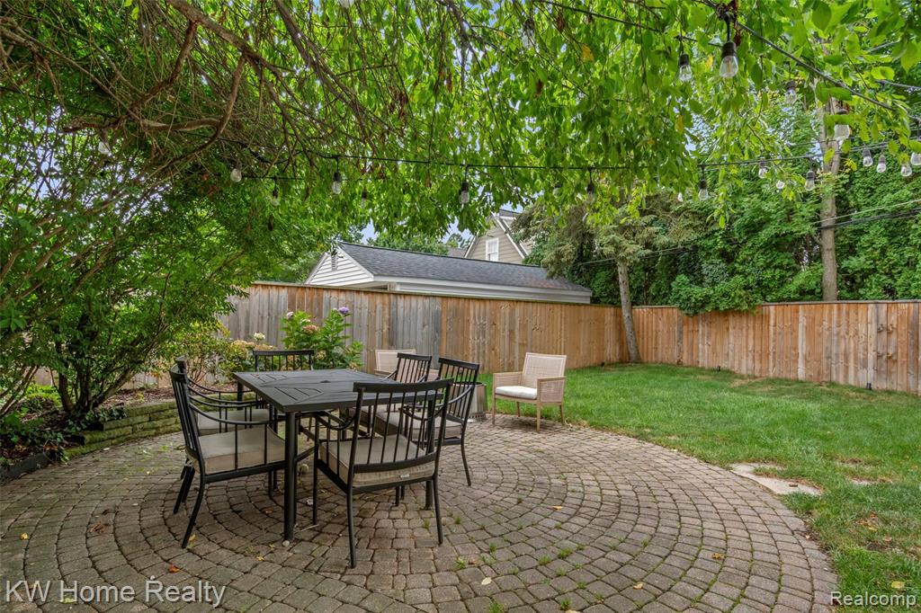 595 Kimberly Street, Birmingham, MI 48009 — Photo 52
