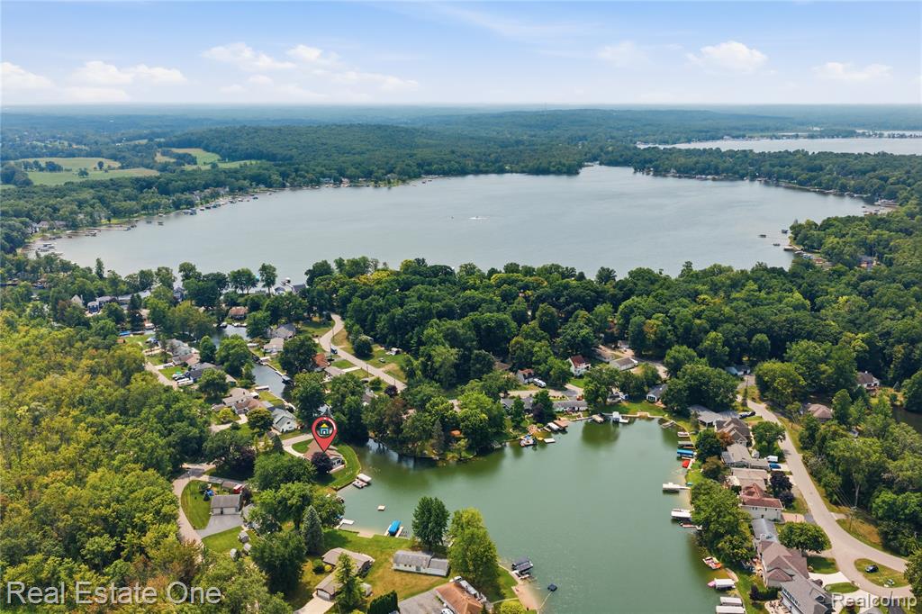 2939 Tamarack Lake Drive, Pinckney, MI 48169 — Photo 39