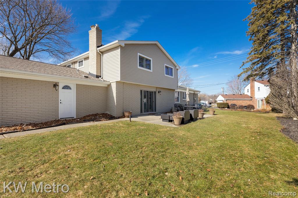 5897 Sutters Lane, Bloomfield Hills, MI 48301 — Photo 4