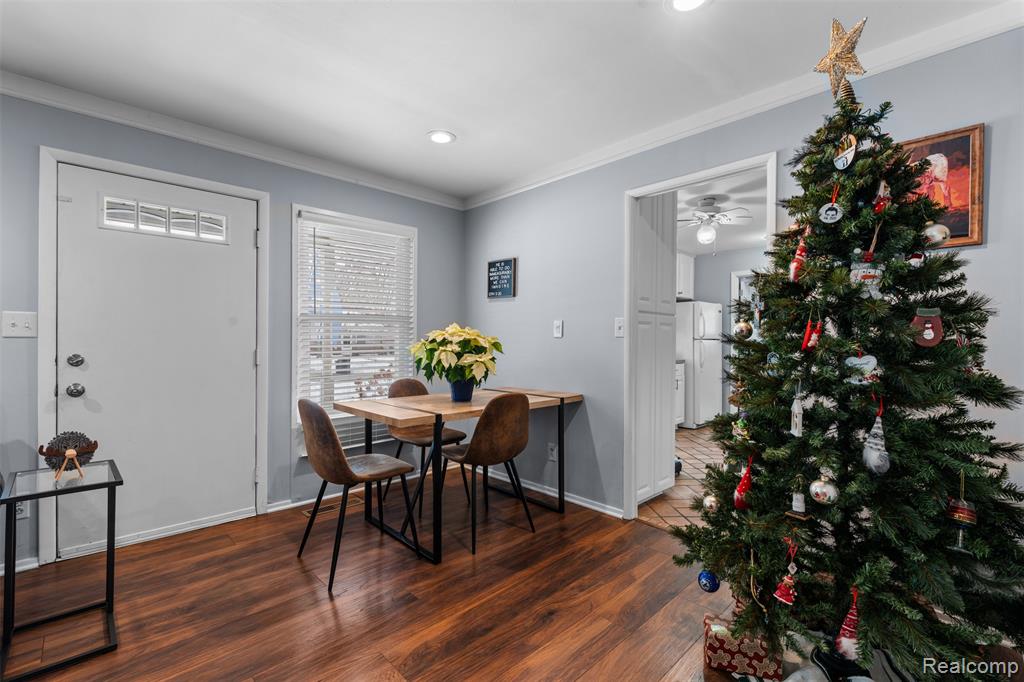 6404 Richalle Street, Brighton, MI 48116 — Photo 9