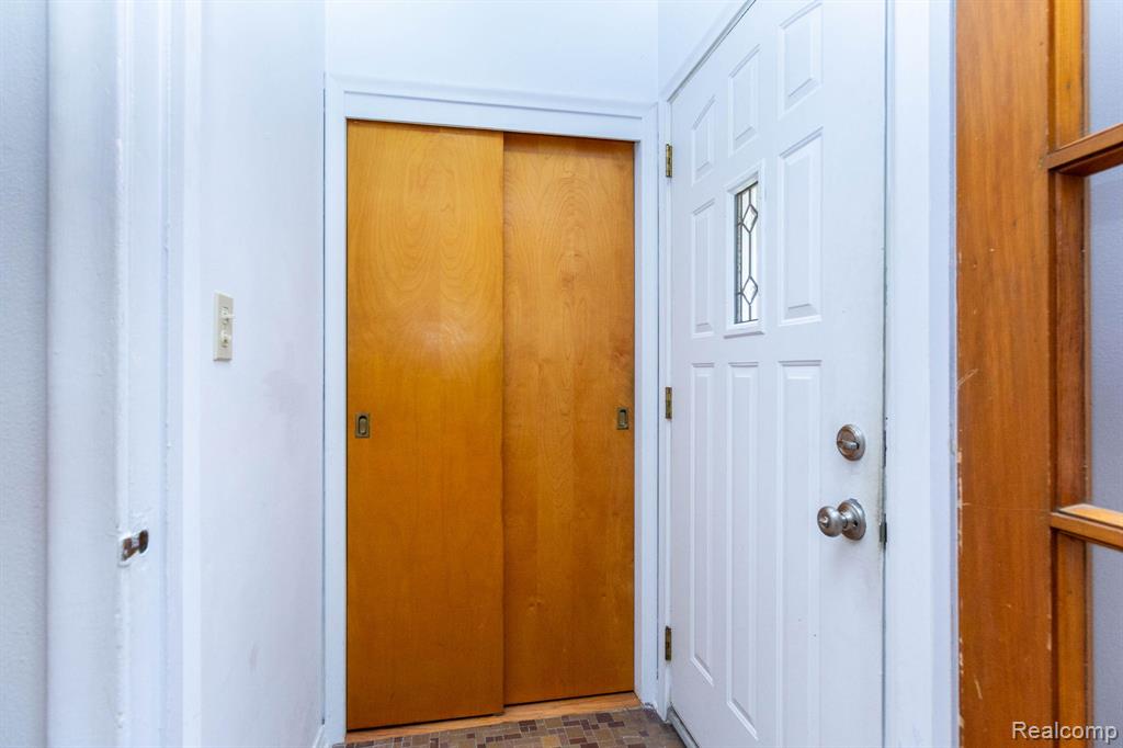 9854 Colwell Avenue, Allen Park, MI 48101 — Photo 5