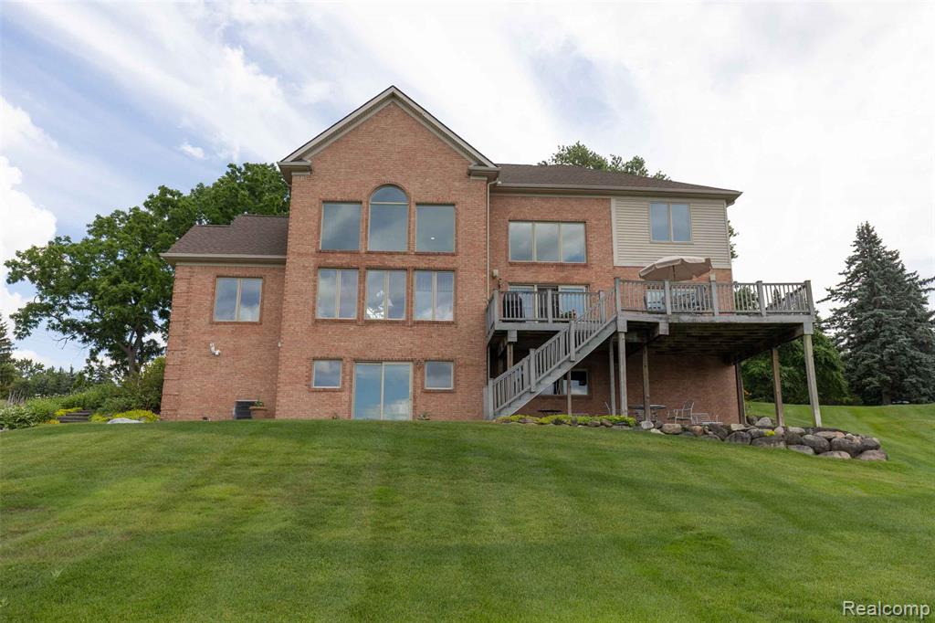 2051 Scott Lake RD Road, Waterford, MI 48328 — Photo 45