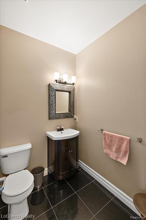 924 KNOB CREEK Drive, Rochester, MI 48306 — Photo 17