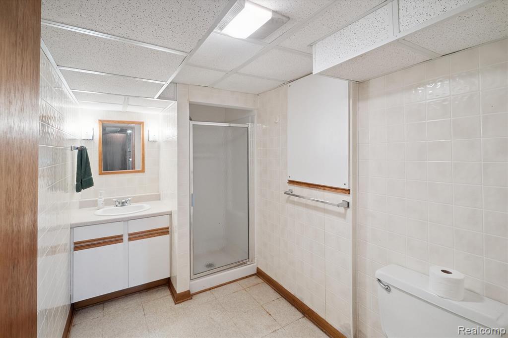 18870 Beverly Road, Beverly Hills, MI 48025 — Photo 32