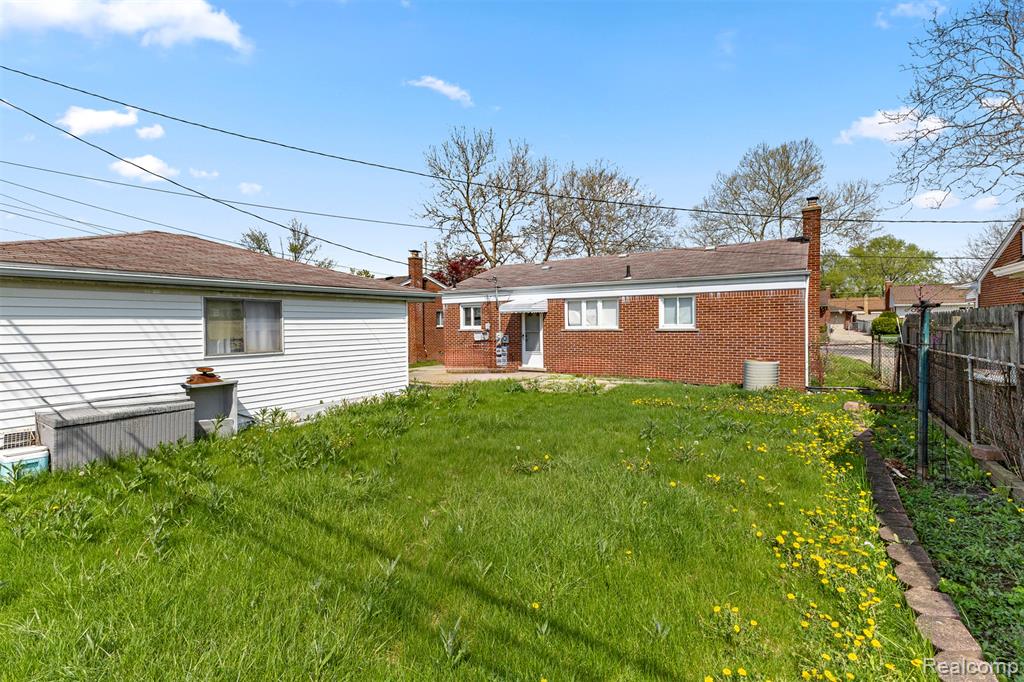 5755 Plainfield Street, Dearborn Heights, MI 48127 — Photo 27