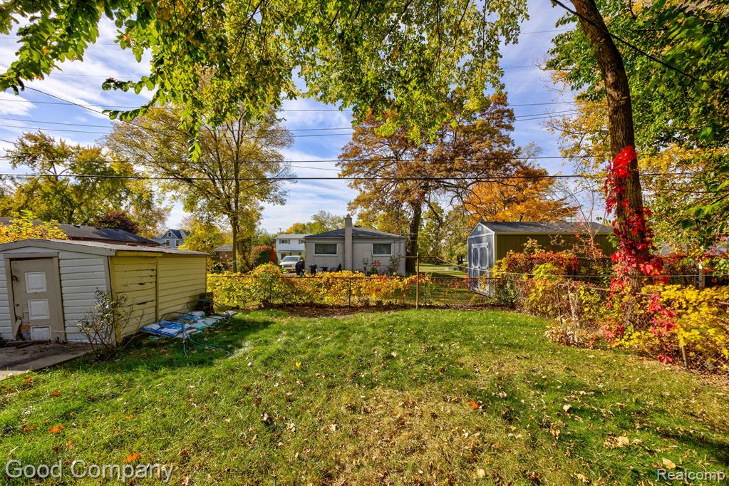 21395 GARDEN Lane, Ferndale, MI 48220 — Photo 20