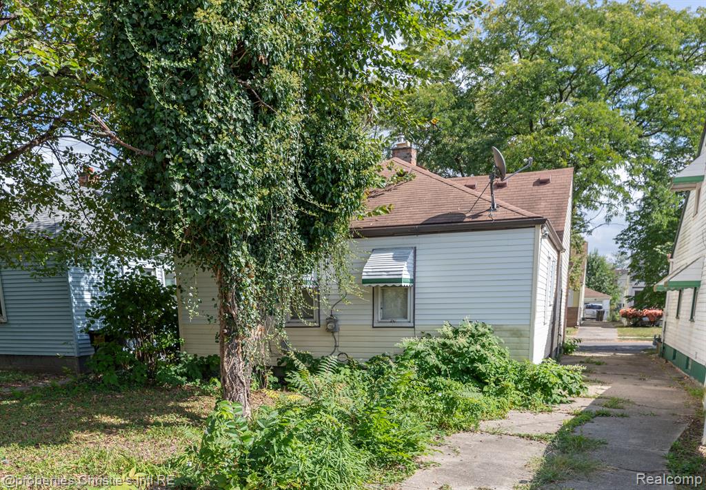 3738 S ETHEL Street, Detroit, MI 48217 — Photo 3