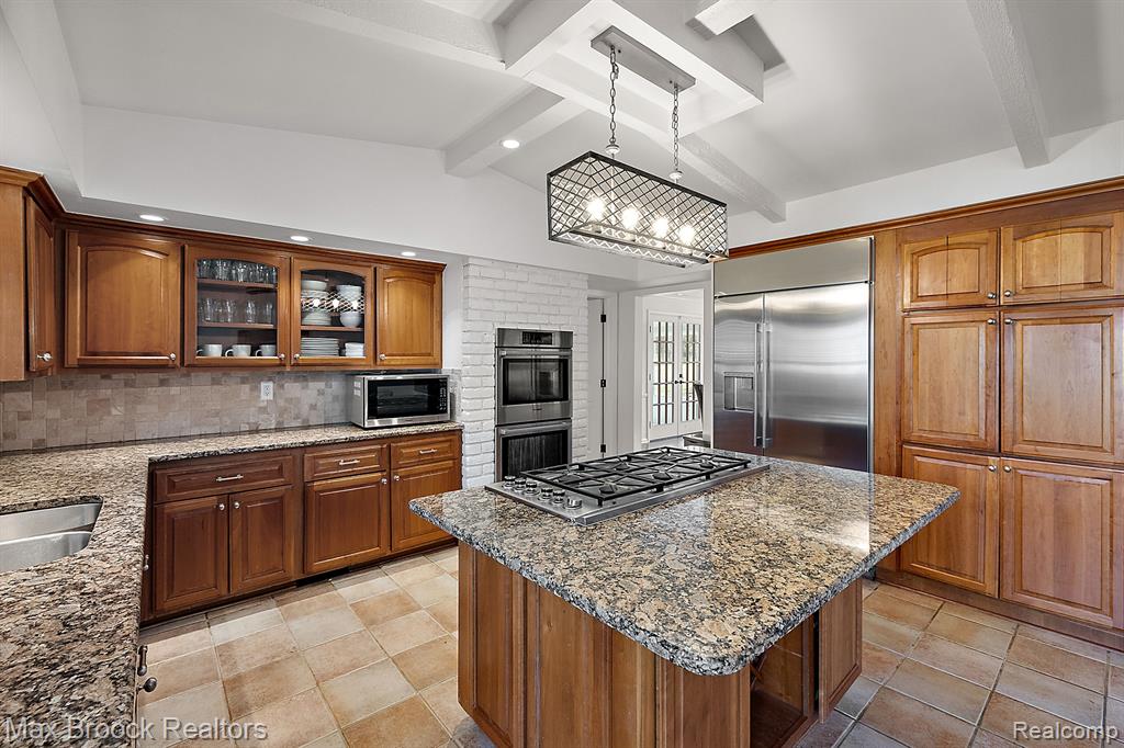 4384 SUNNINGDALE Drive, Bloomfield Hills, MI 48302 — Photo 15