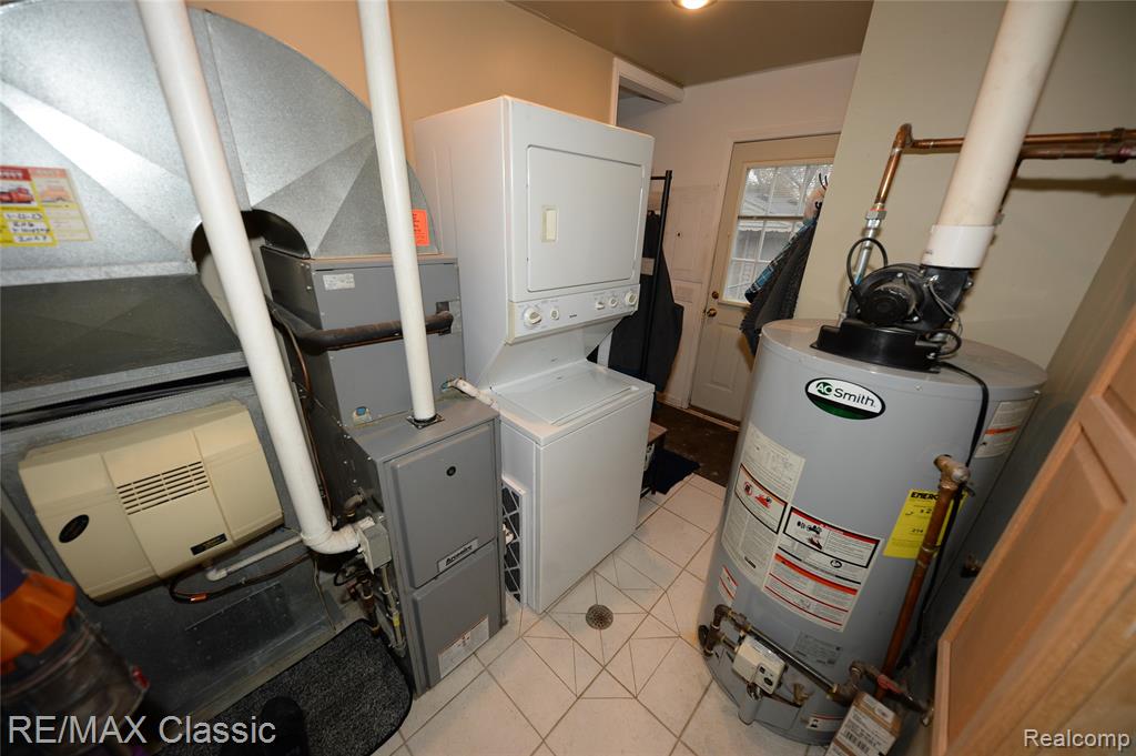 872 E Rowland Avenue, Madison Heights, MI 48071 — Photo 13