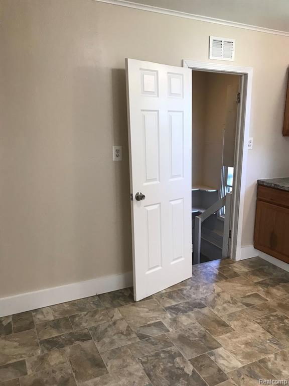 8424 Prospect Avenue, Warren, MI 48089 — Photo 32