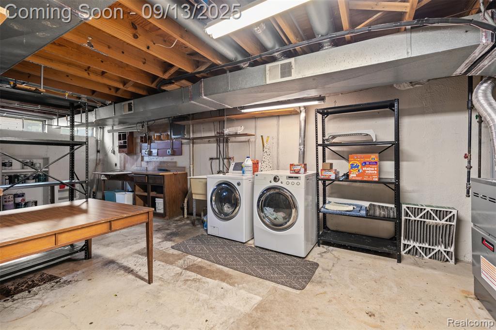 5493 S Piccadilly, West Bloomfield, MI — Photo 25