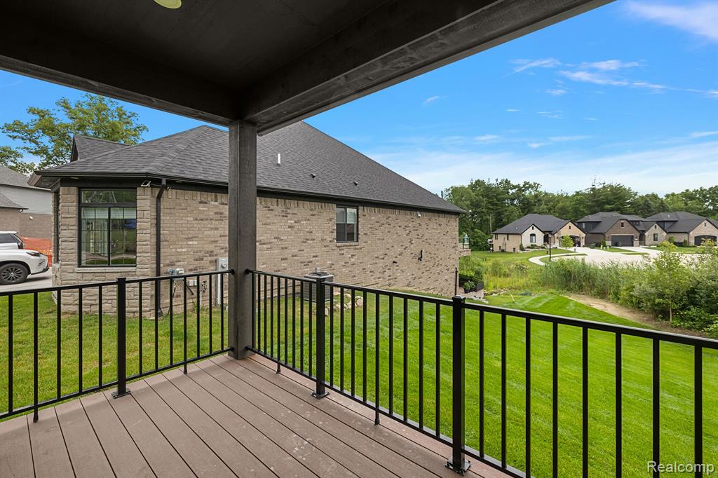 55308 HANFORD Court, Utica, MI 48316 — Photo 45