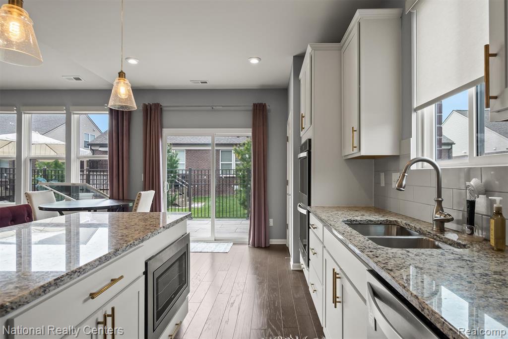 40605 Aster Court, Clinton Twp, MI 48036 — Photo 14