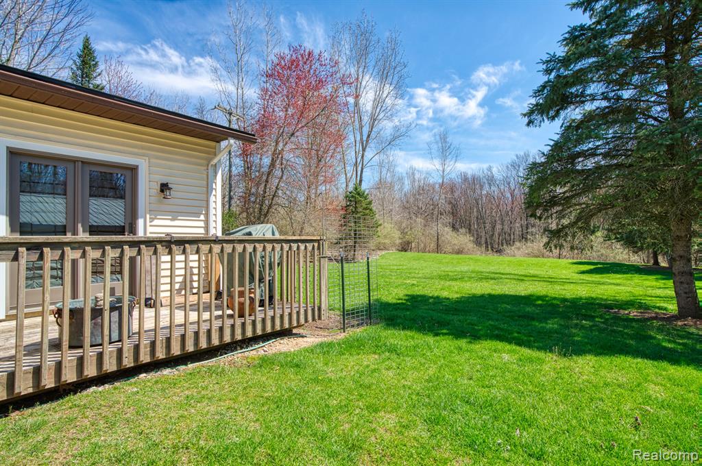 9333 W COON LAKE Road, Gregory, MI 48137 — Photo 27