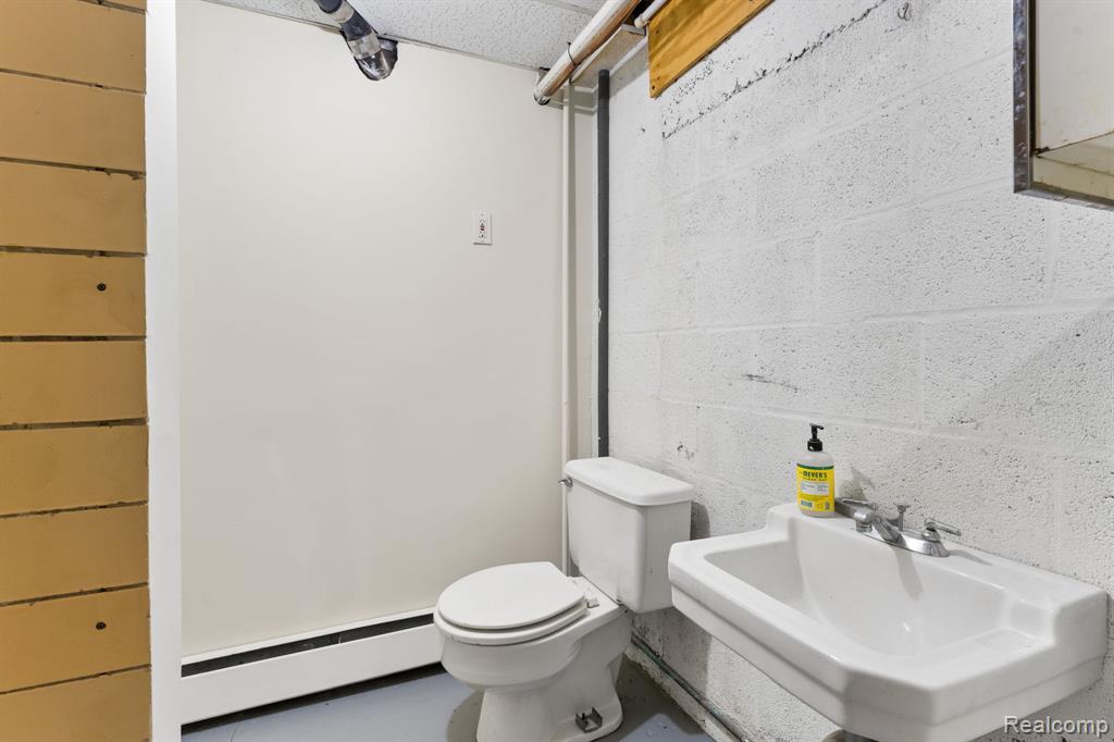 9144 Walnut Drive, Whitmore Lake, MI 48189 — Photo 33