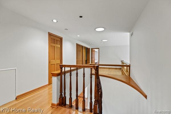 4568 Rolling Ridge Road, West Bloomfield, MI 48323 — Photo 38