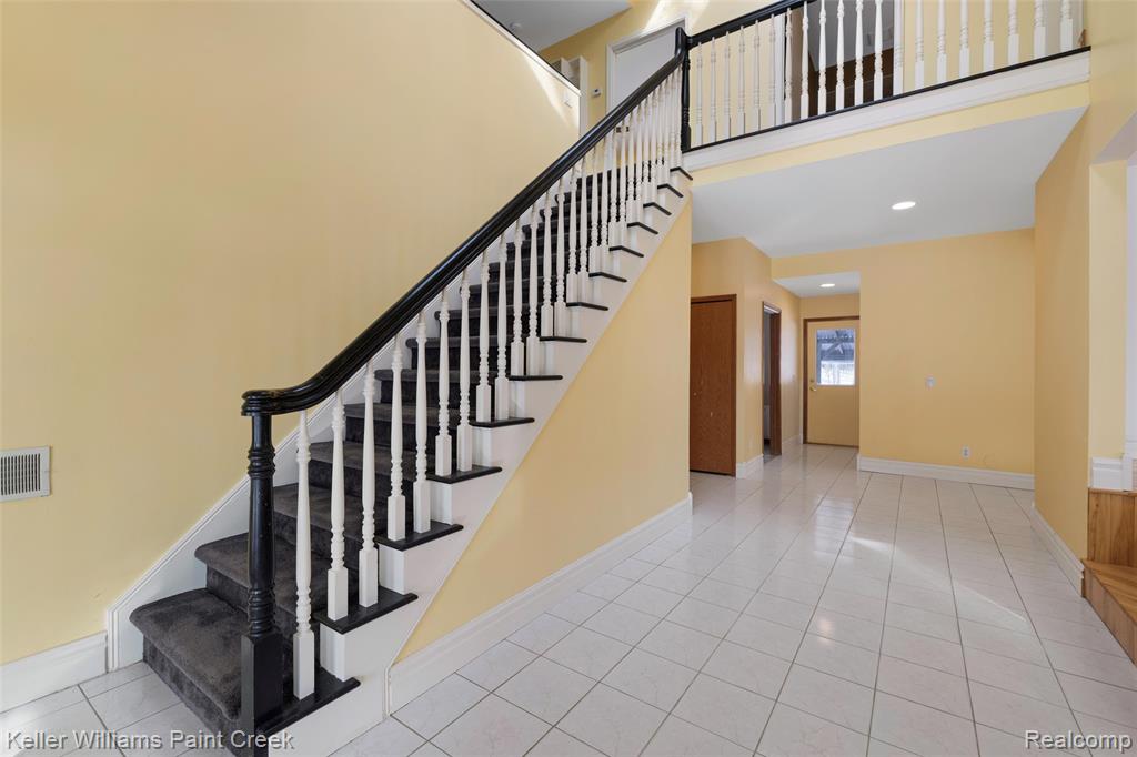 2390 Noble Road, Oxford, MI 48370 — Photo 4
