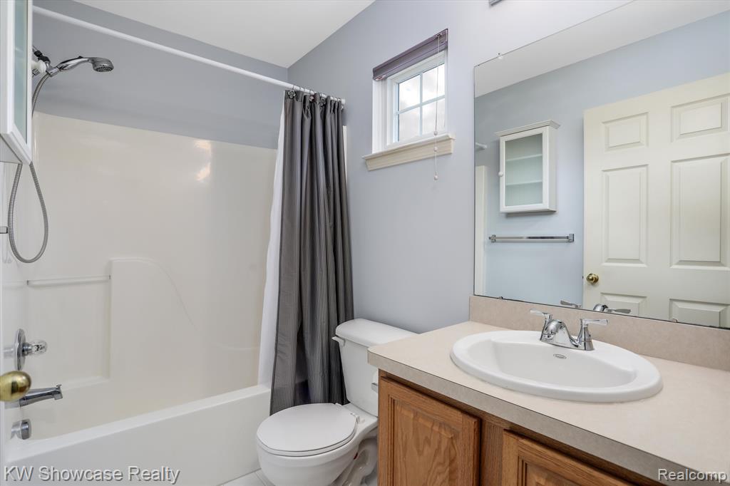 443 CONCORD Drive, Canton, MI 48188 — Photo 25