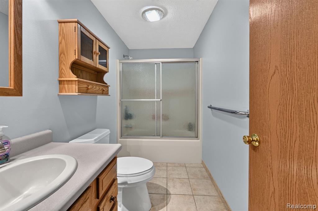 9889 Ditch Road, Chesaning, MI 48616 — Photo 26