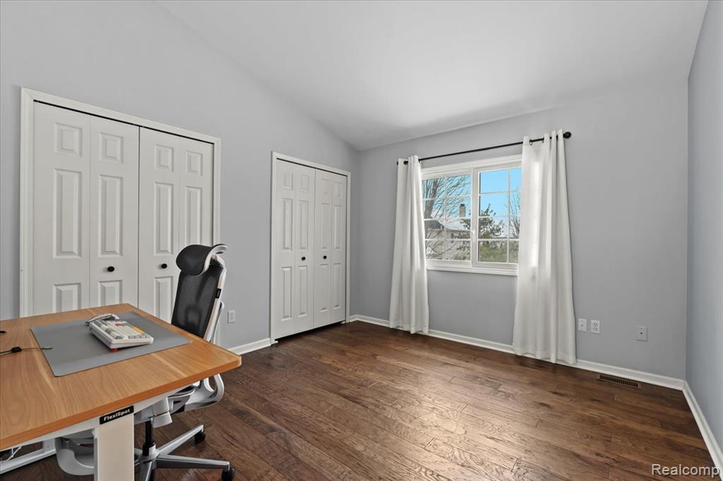 1174 Horseshoe Drive, South Lyon, MI 48178 — Photo 20