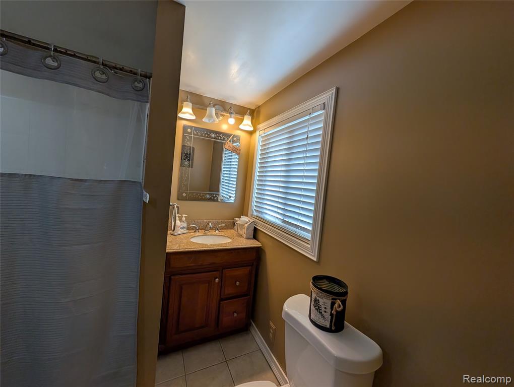 805 Oak Street, Lennon Vlg, MI 48449 — Photo 11