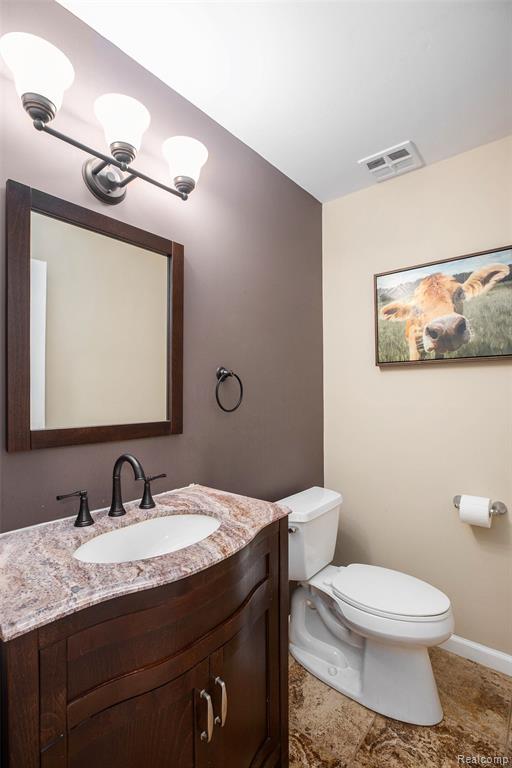 5049 Surrey Drive, Sterling Heights, MI 48310 — Photo 11