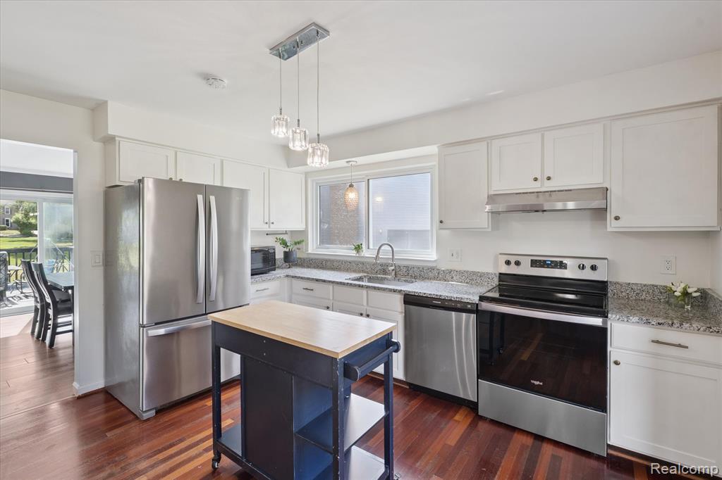 5015 Langlewood Drive, West Bloomfield, MI — Photo 15
