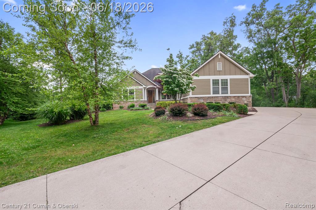34225 Thornbrook Drive, Farmington, MI 48335 — Photo 4