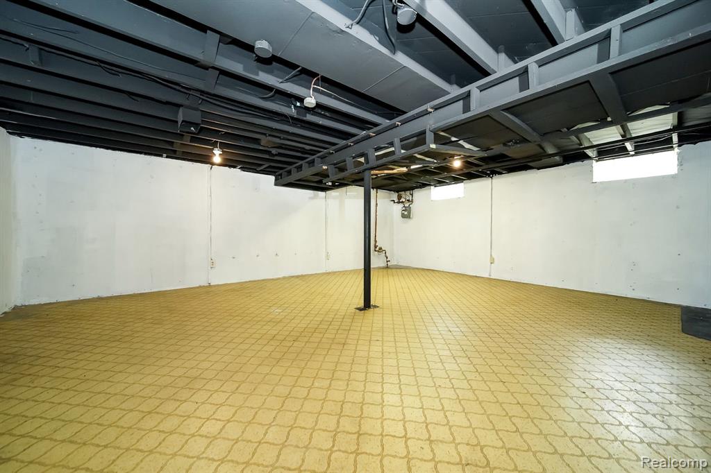 4620 DUDLEY Street, Dearborn Heights, MI 48125 — Photo 45