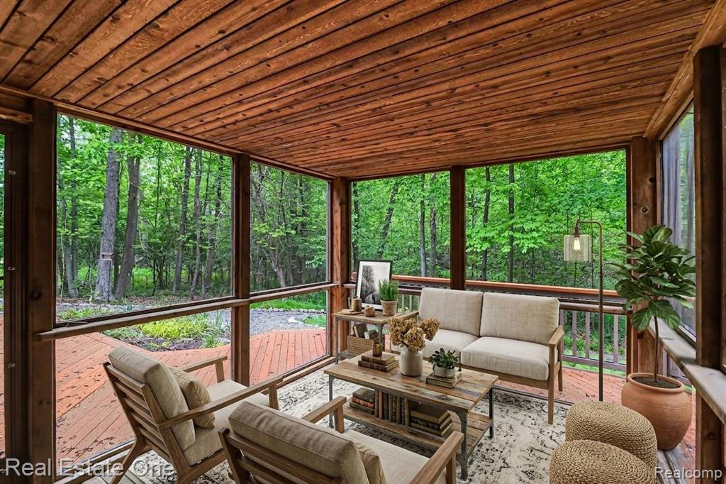 4757 Hardwoods Drive, West Bloomfield, MI 48323 — Photo 50