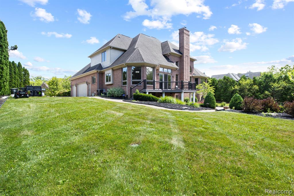8151 ROLLING MEADOWS Drive, Canton, MI 48187 — Photo 9