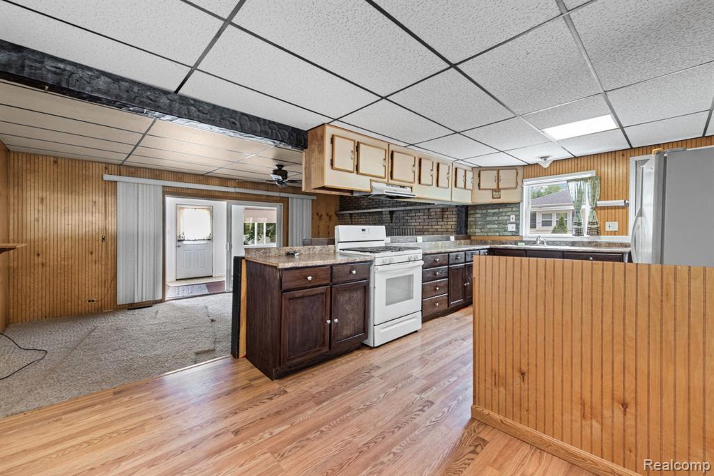 19227 Gudith Road, Trenton, MI 48183 — Photo 7