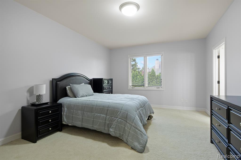 8151 ROLLING MEADOWS Drive, Canton, MI 48187 — Photo 56