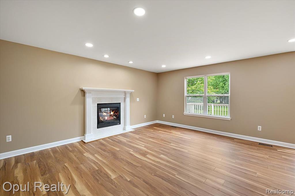 6728 Eckerman Drive, Troy, MI 48085 — Photo 23