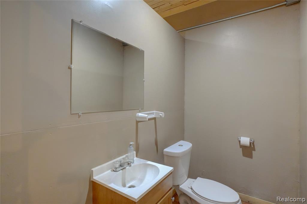 19612 SCHOENHERR Street, Detroit, MI 48205 — Photo 16