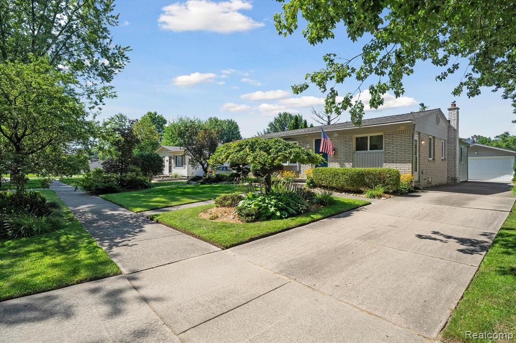 50293 PEGGY Lane, Chesterfield, MI 48047 — Photo 4